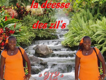 Just me: La Déesse Des Zil's